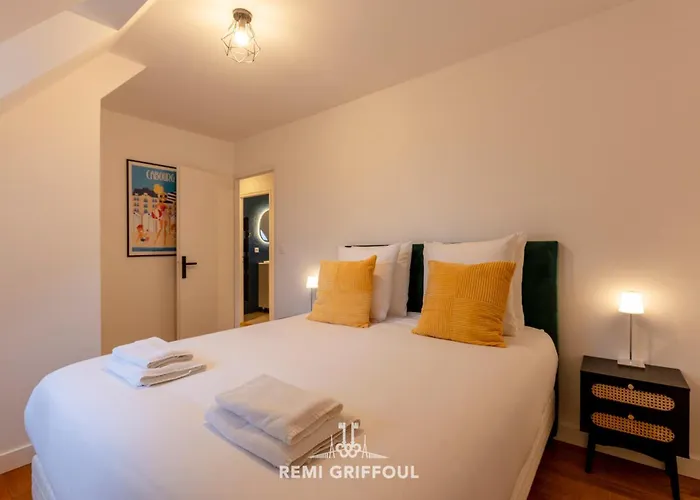 Canet - Jacuzzi - Fireplace - Sauna Ev 10p * Gonneville-sur-Honfleur